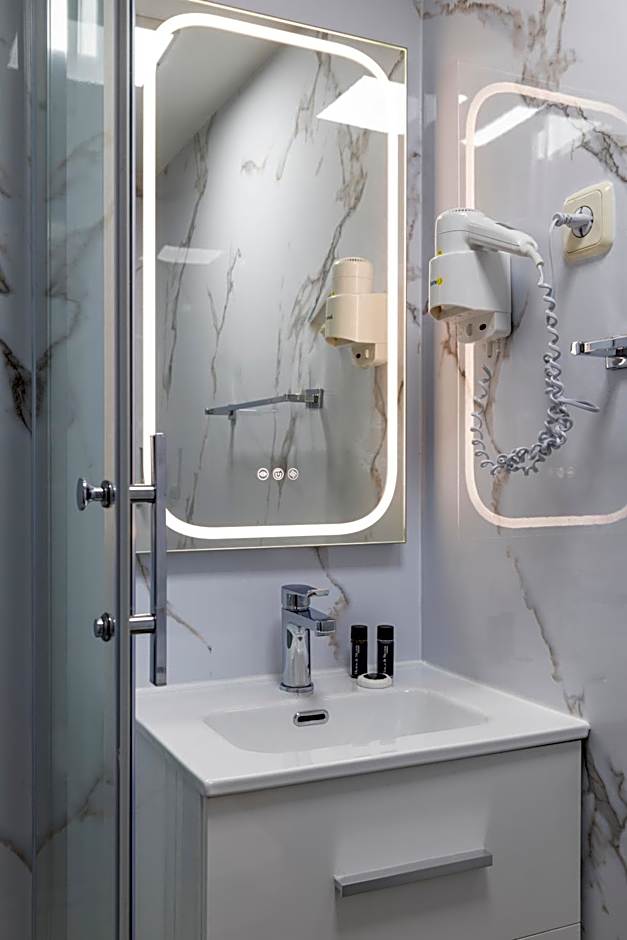 H-A San Mateo Suites