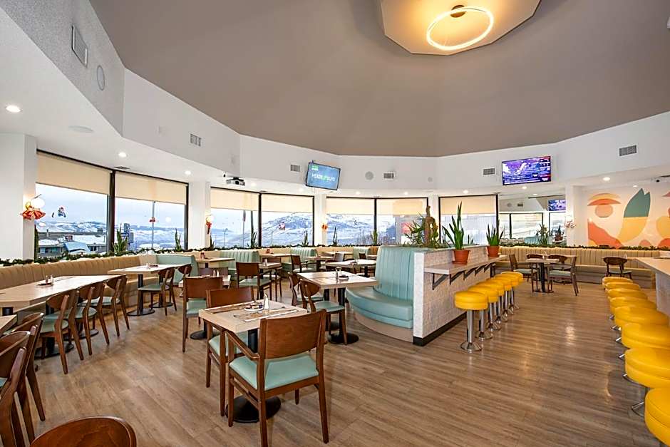 Ramada by Wyndham Kamloops