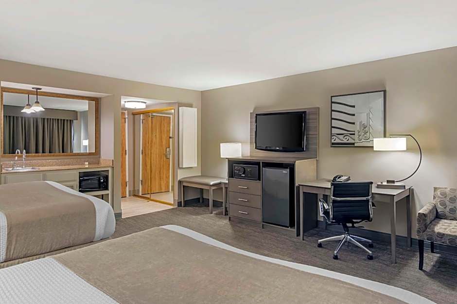 Best Western Plus Executive Inn