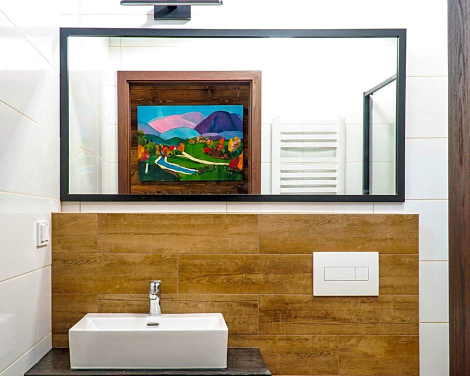 Novosiele Lifestyle Apartments - nad górską rzeką - Strefa relaksu sauna jacuzzi - Bieszczady