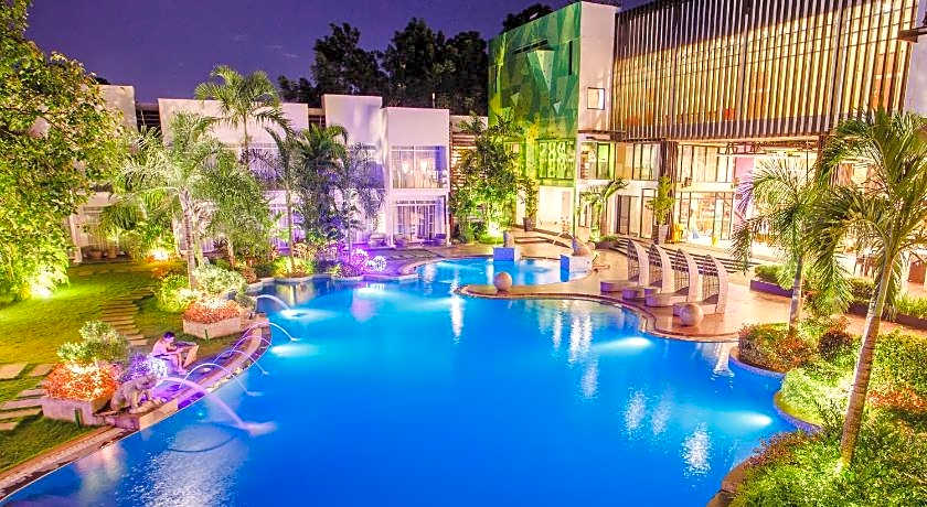 Aziza Paradise Hotel