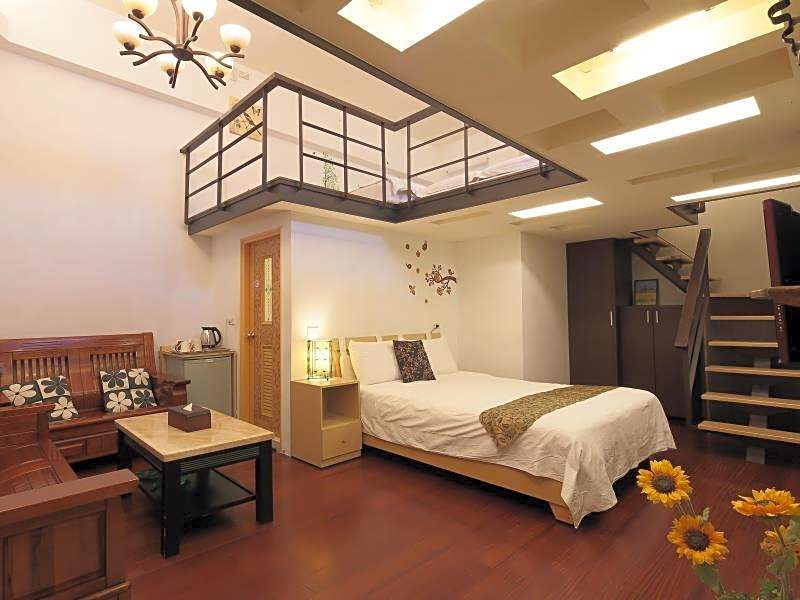 Happiness Yes Hostel II