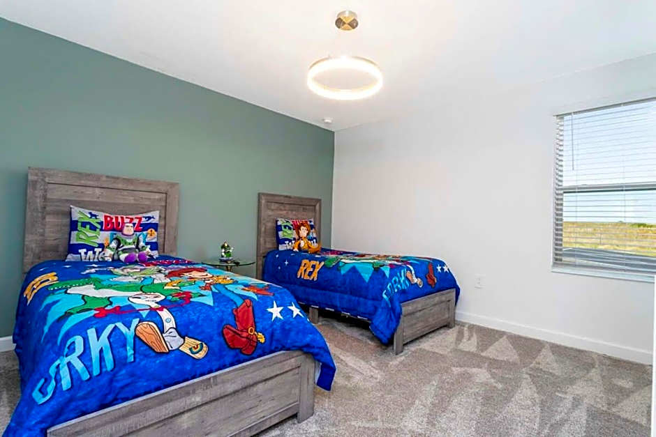 Super nice and spacious 9BDR home