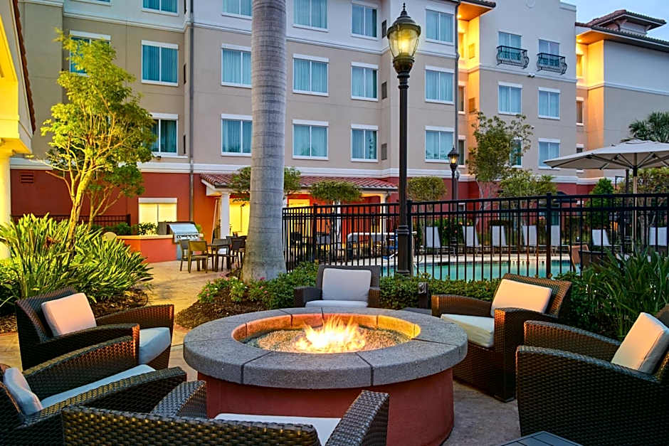 Residence Inn by Marriott Fort Myers At I-75 And Gulf Coast Town Center