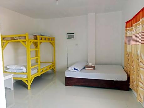 Deluxe Family Suite