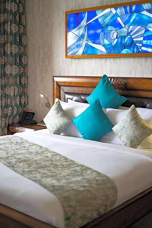 Photo 1 of 10 of Executive Suite