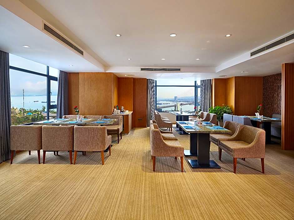 Wyndham Legend Halong