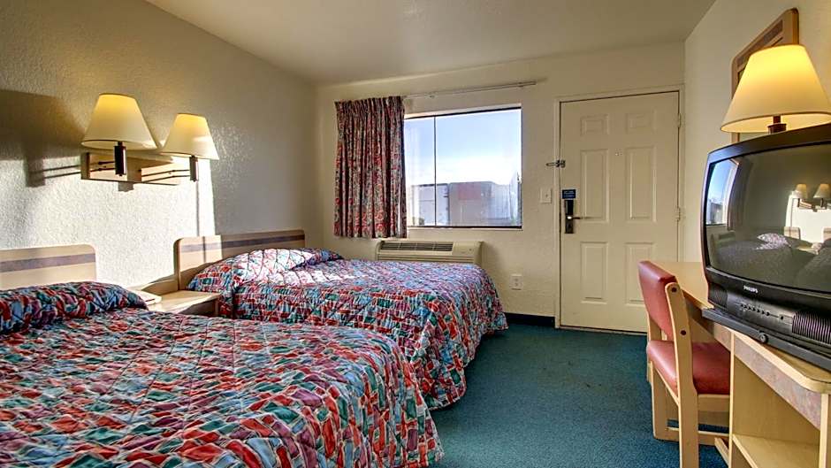 Motel 6-Owensboro, KY