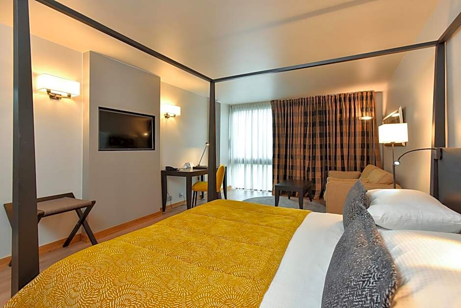 Martin's Chateau Du Lac