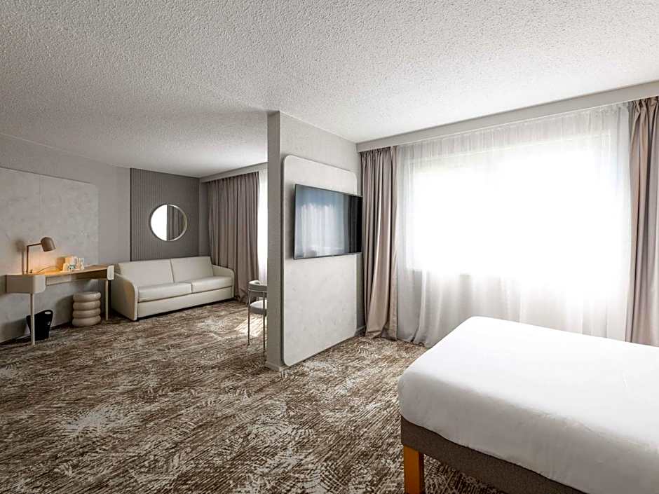 Novotel Mâcon Nord Autoroute du Soleil