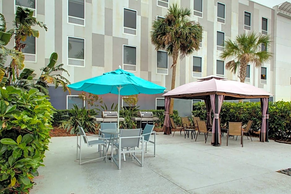 Hampton Inn By Hilton & Suites Sarasota/Bradenton-Airport