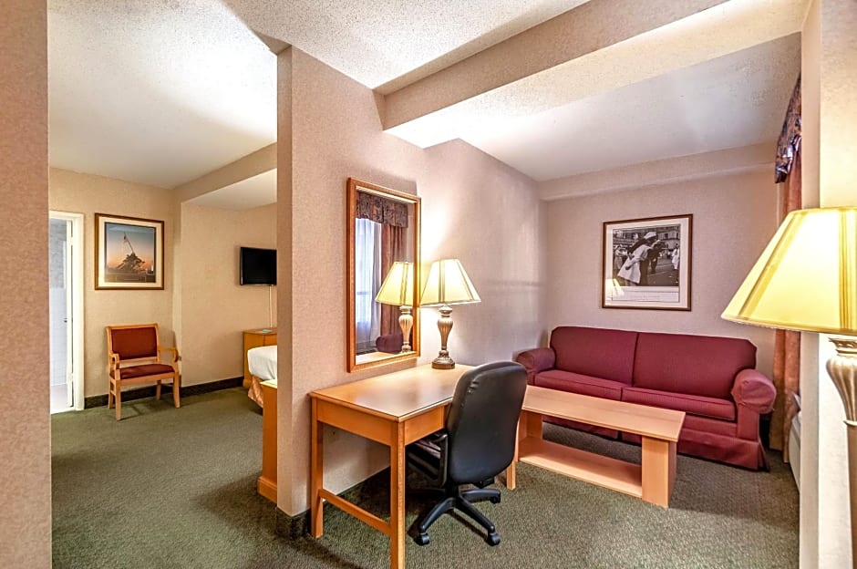 Red Lion Hotel Rosslyn Iwo Jima – Arlington, VA