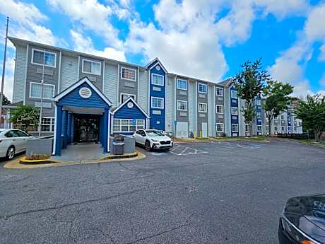 Microtel Inn & Suites by Wyndham Atlanta Airport
