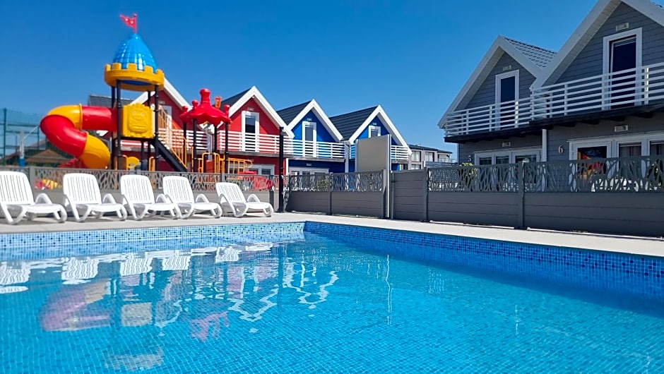 MORZA SZUM basen z podgrzewaną wodą, boisko, rowery