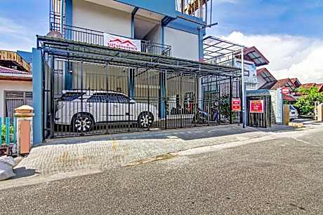 OYO 90704 Nabila Residence Syariah