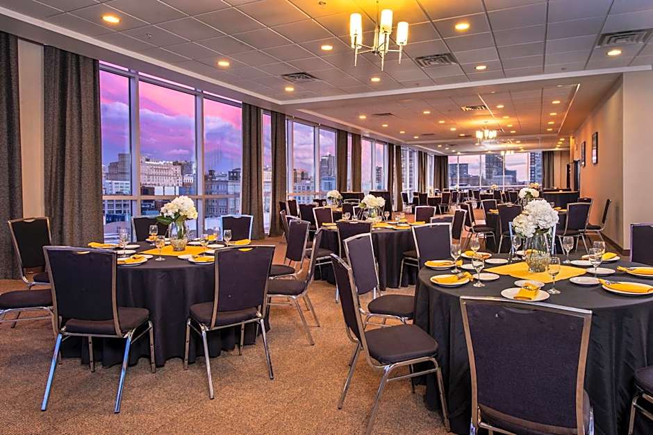 Four Points By Sheraton Philadelphia City Center