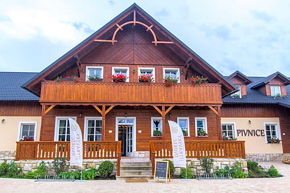 Hotel U Pekaře - Jítravský Dvorec