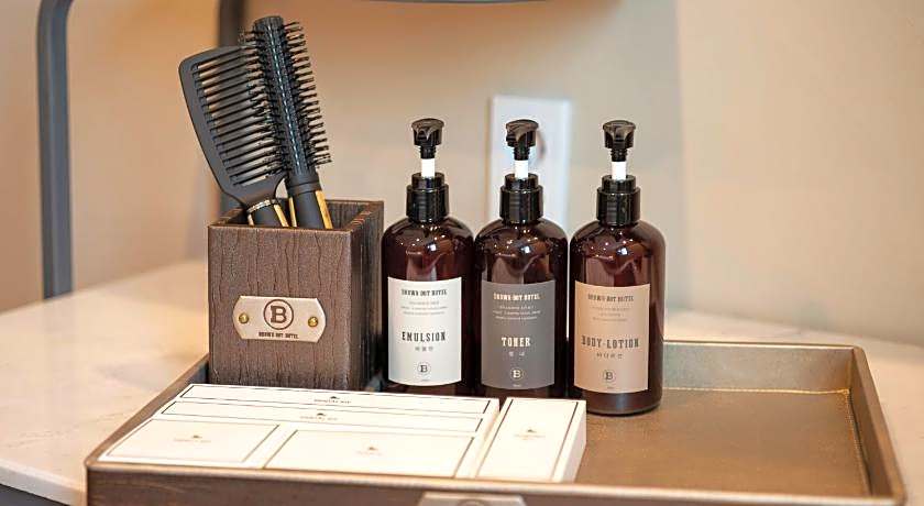 Gupo Brown-Dot Hotel