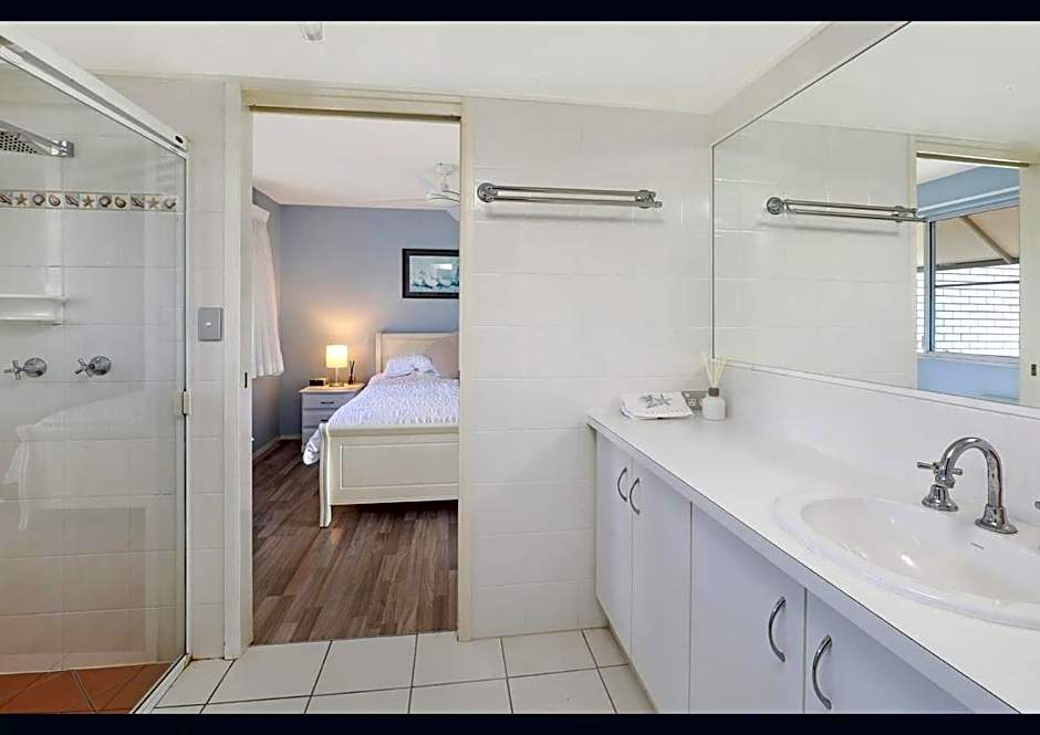 Excellsior Apartments