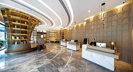 Atour Hotel Huainan Railway Station Commercial and Cultural Square