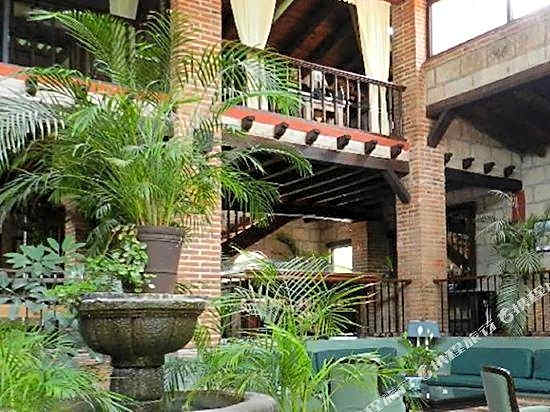 Vista Real Villas