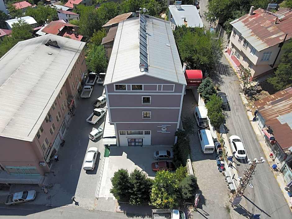 The Yücedağ Hotel