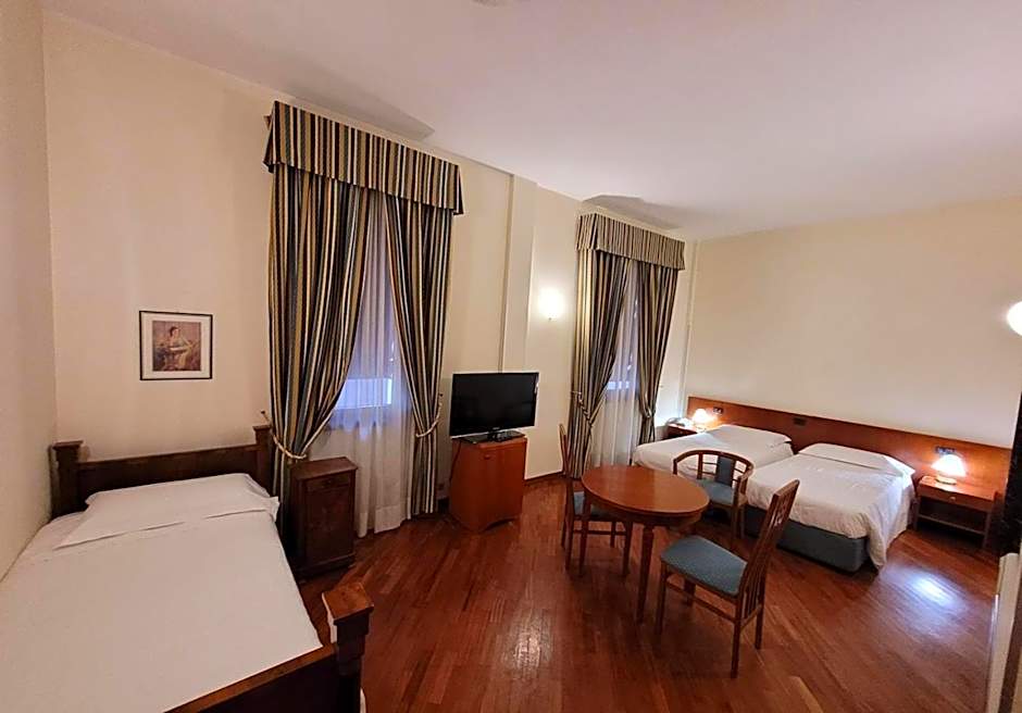 Hotel Alla Rocca Conference & Restaurant