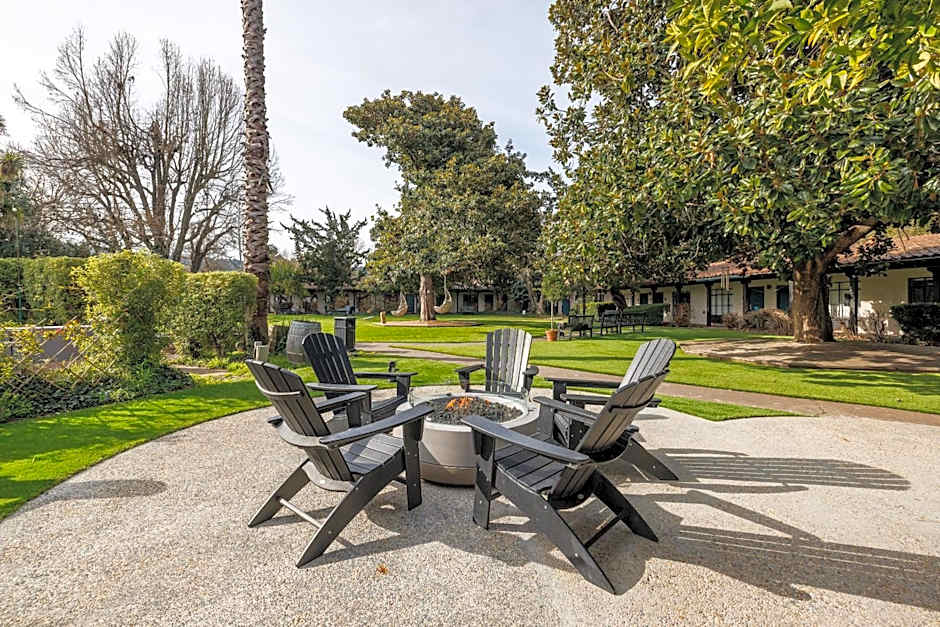 Inn Marin and Suites, an Ascend Collection Hotel