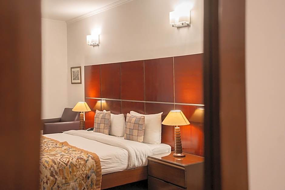 Ahuja Residency-DLF Phase II