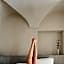 C10 Boutique Hotel