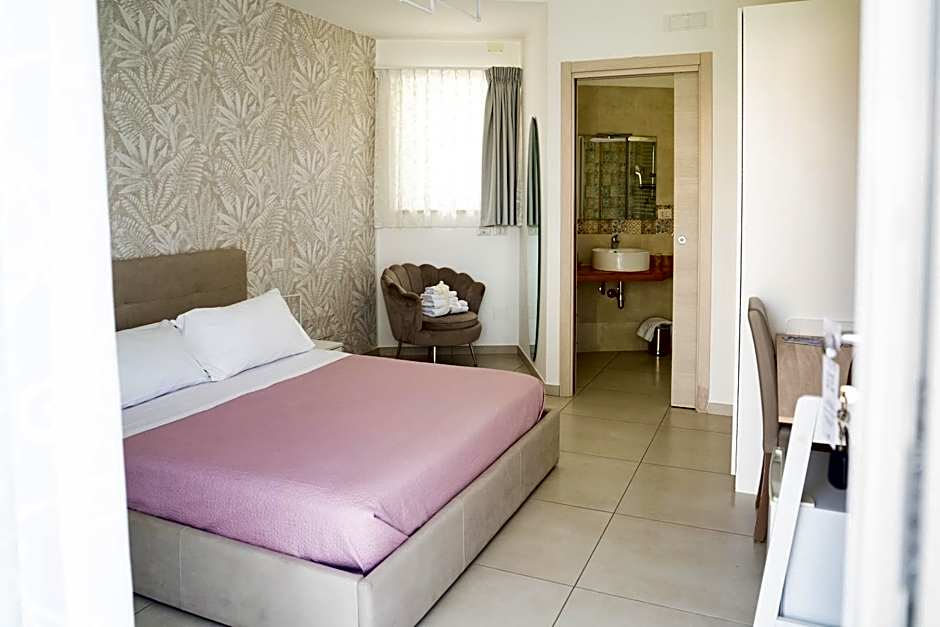 Assteas Rooms