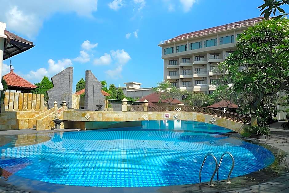 Lombok Raya Hotel