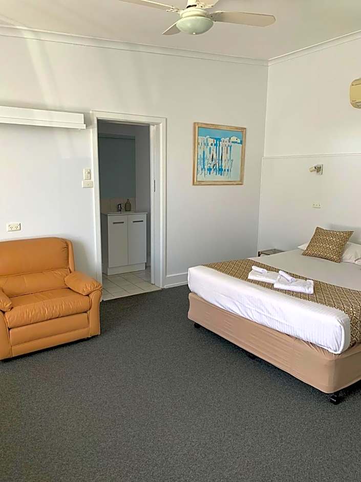 Meeniyan Motel