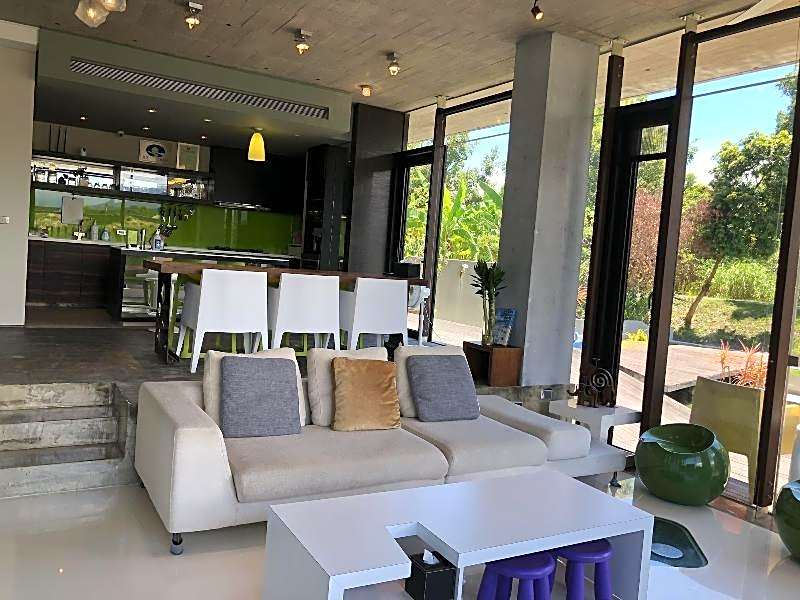 God Island Bed and Breakfast