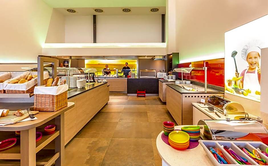 All in Red Thermenhotel