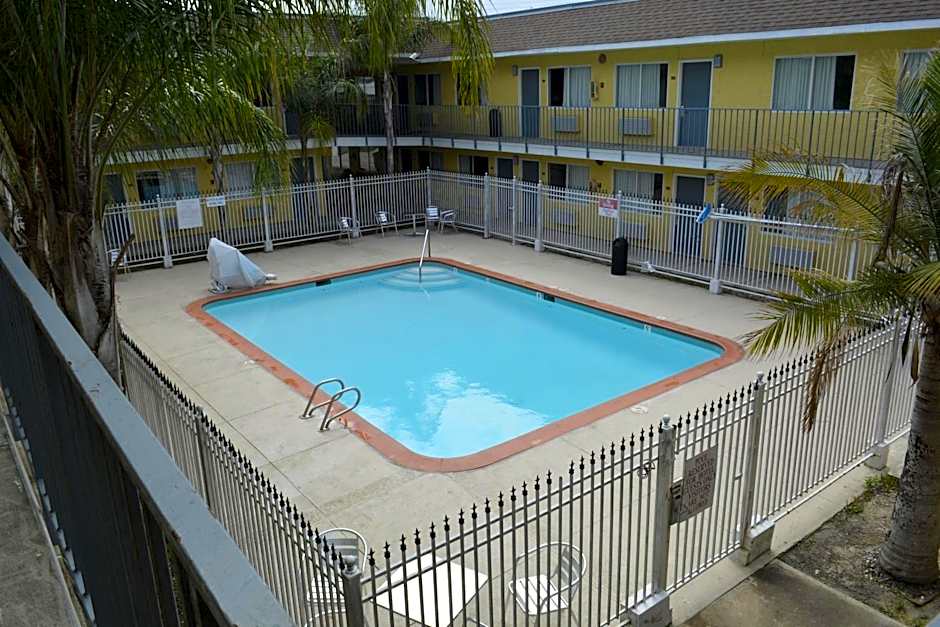 Americas Best Value Inn & Suites Groves Port Arthur