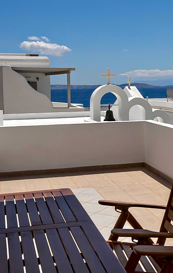 Porto Raphael Residences & Suites