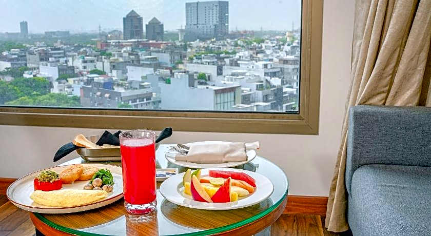 Courtyard by Marriott Gurugram Downtown