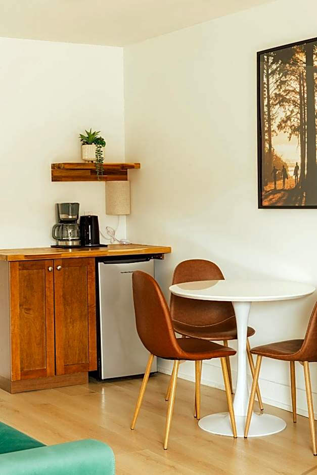 Ukee Peninsula Motel