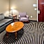 Mountain Inn & Suites Flat Rock
