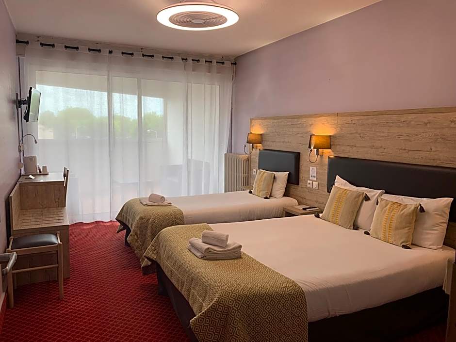 Brit Hotel Bleu Nuit