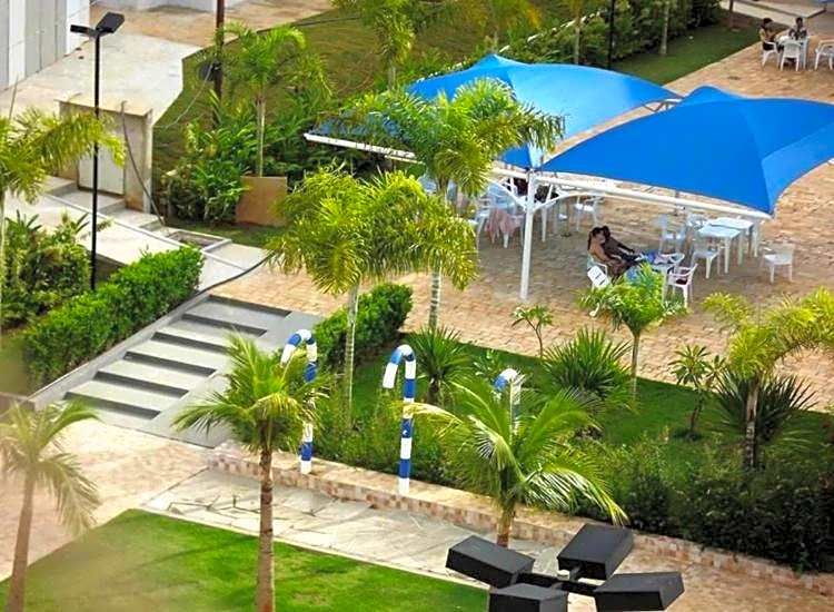 Lagoa Quente Flat Service -512B