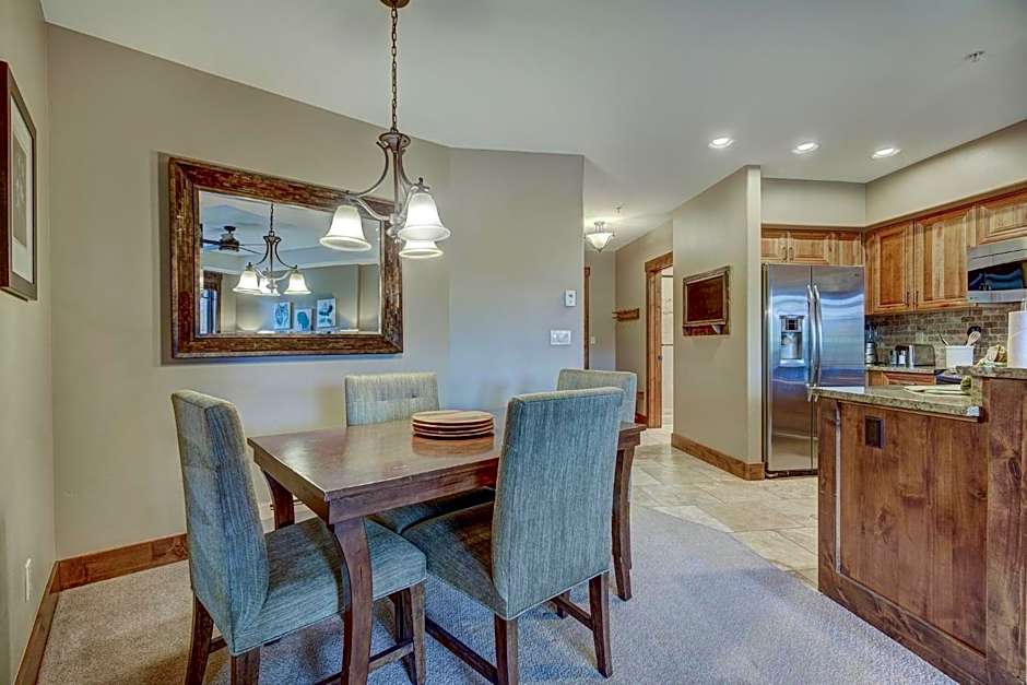 Crystal Peak Lodge By Vail Resorts