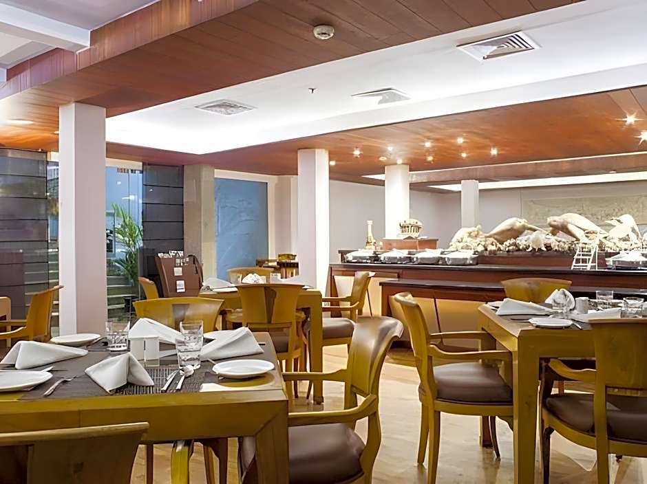 Gokulam Grand Turtle on the Beach Resort and Spa