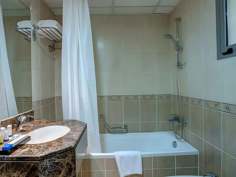 Dream City Hotel Apartments L.L.C. 