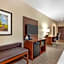 Comfort Suites Cedar Falls Industrial Park