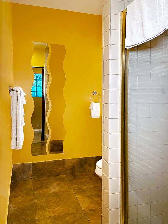 El Patio Inn Studio City