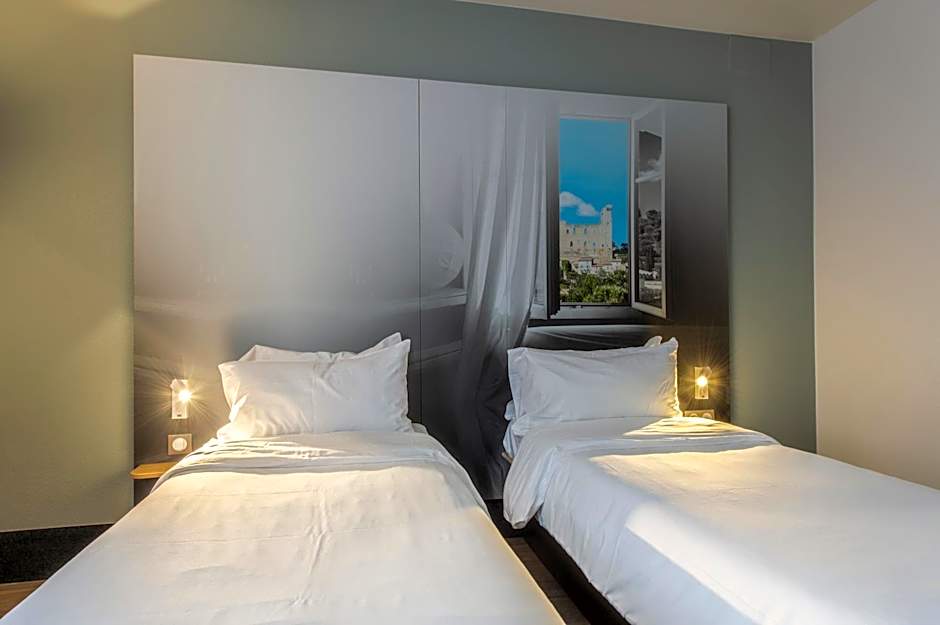 B&B HOTEL Orange - Échangeur A7 A9