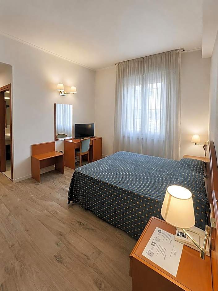 Hotel Italia