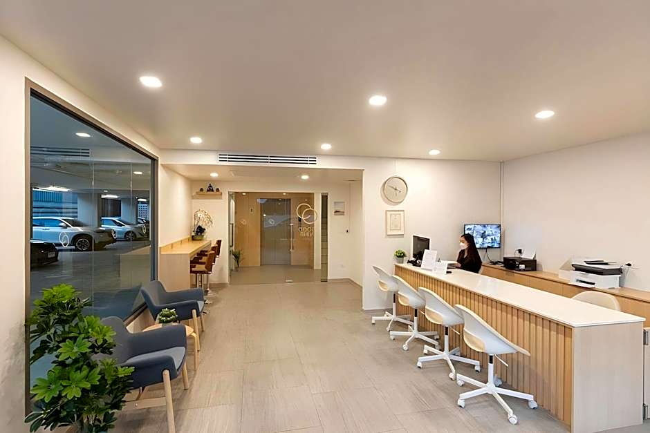 Good Nine Hotel